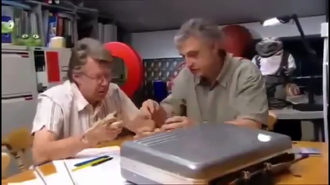 Dinosaurs Documentary : Trex vs Triceratops Part 1,2 FULL Discovery Documentary Part 4