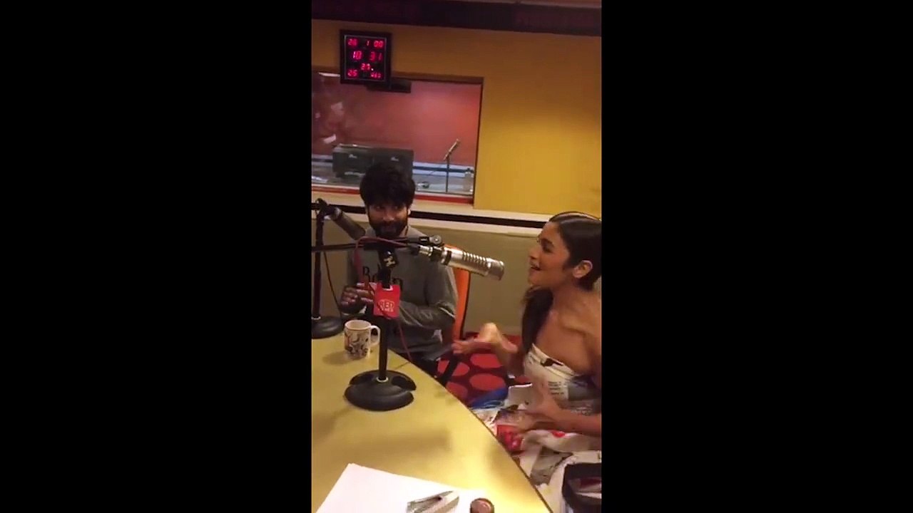 Shaam Shaandaar  Shaalia -- promote  on Radio Allia Ans shaid