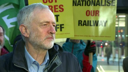 Corbyn leads strike against the rise in train fares