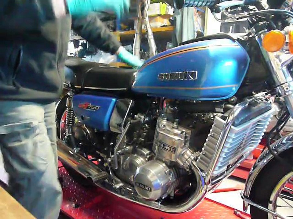 Suzuki Gt 750