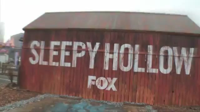 Marissa Loses Her Head With the Oculus Rift