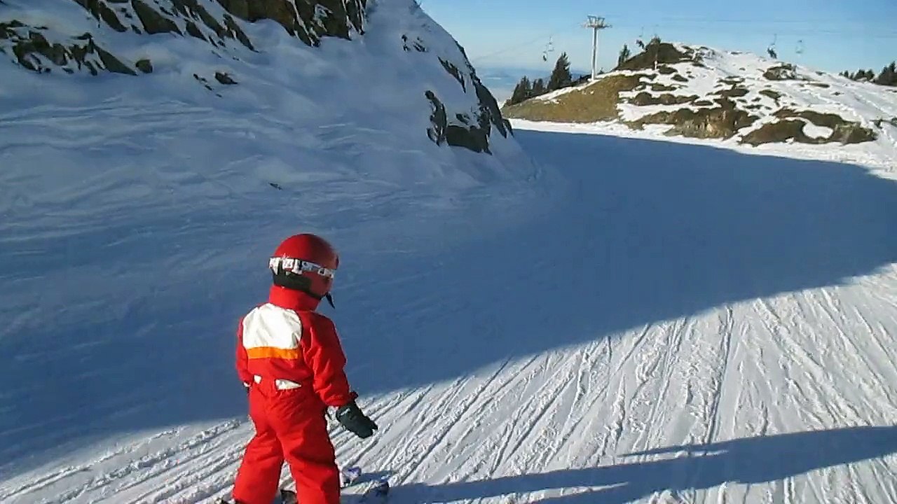 Alex s'éclate au ski (mettre le son)