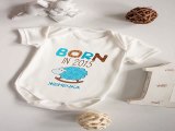 Роскошный и недорогой подарок на все случаи жизни - Боди для малыша с вашим текстом Born in 2015 в г. Омск