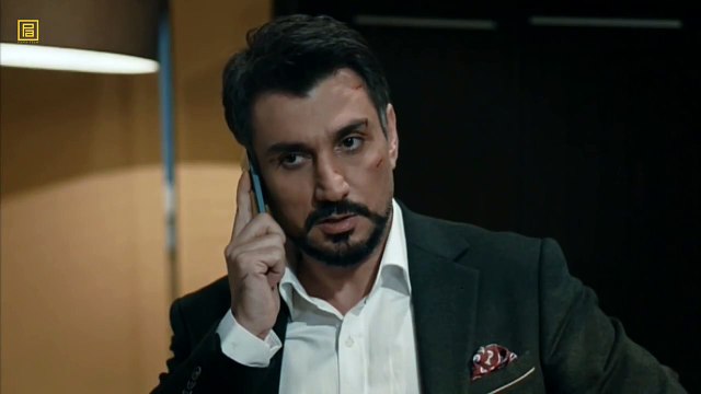 Erhan: Tilki! Yanlış yerdesin burası Kurtlar Vadisi