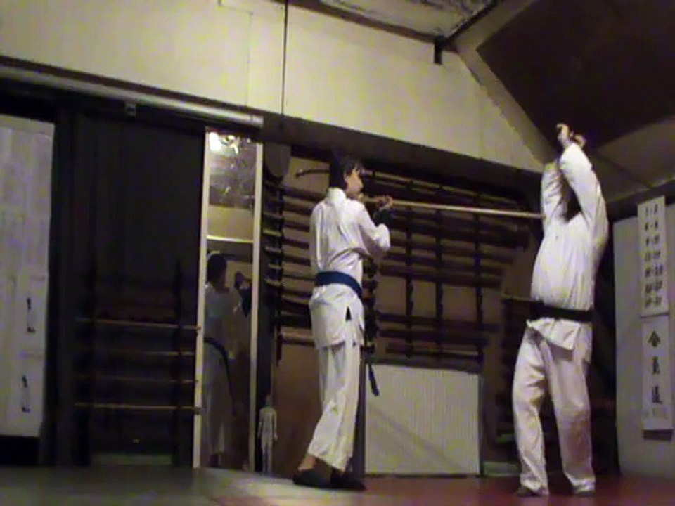 Jo : ago uchi