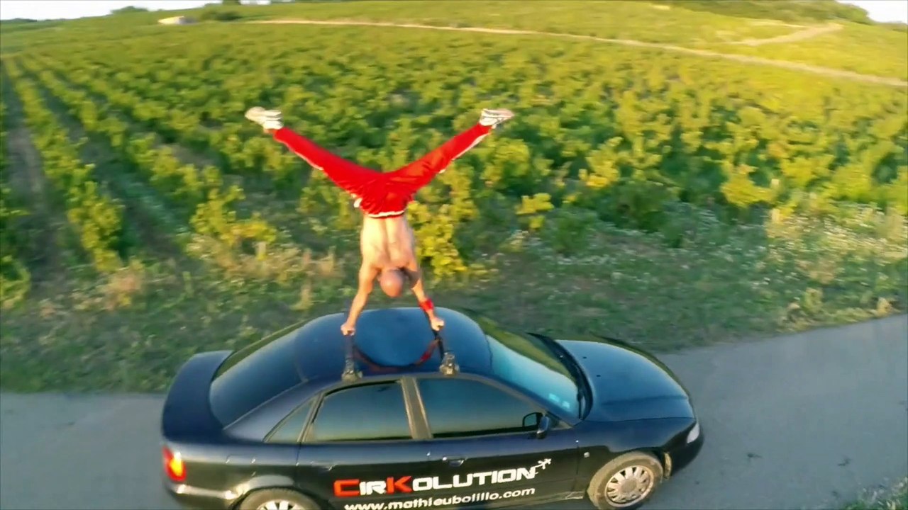 TOP FIVE HANDSTANDS | PEOPLE ARE AWESOME