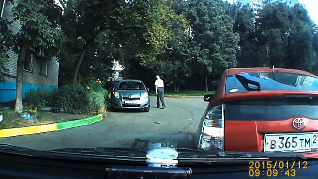 ДЕВУШКИ ЗА РУЛЕМ