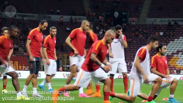 Maç öncesi ısınma hareketleri.