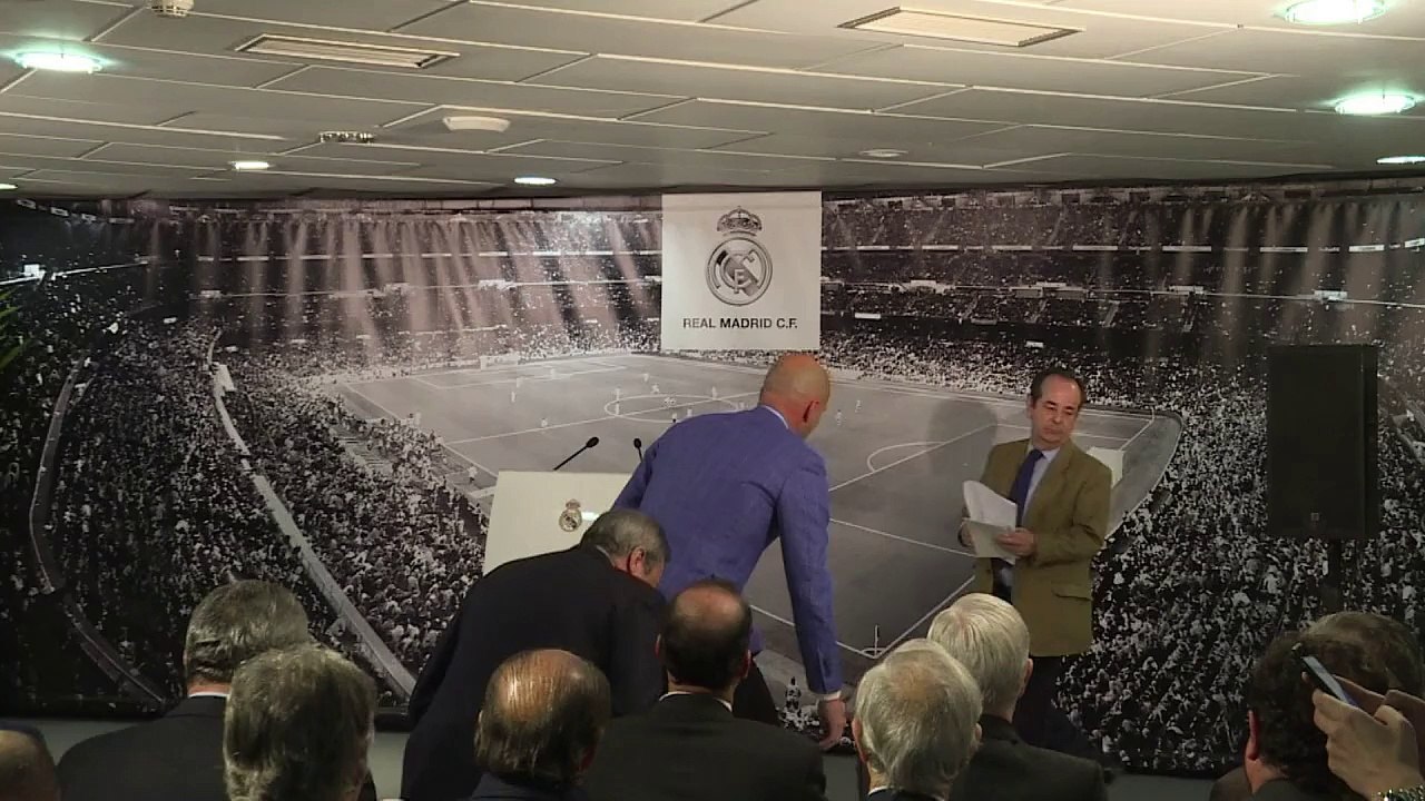 Real Madrid sack coach Benitez, replace him with Zidane