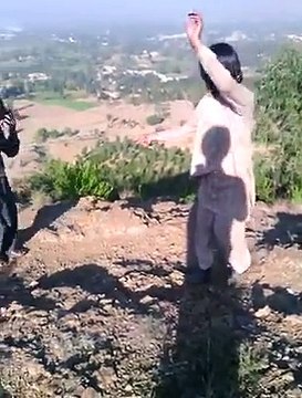 Mast dance , pashto dance, pashto songs, pashto tapay tang takor, da musafaro dance, warka dang, pashto funny drama, girls dance, home girls dance, local girls dancefunny pathan(1)