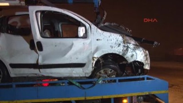 Konya-Hafif Ticari Araç Şarampole Uçtu: 1 Ölü