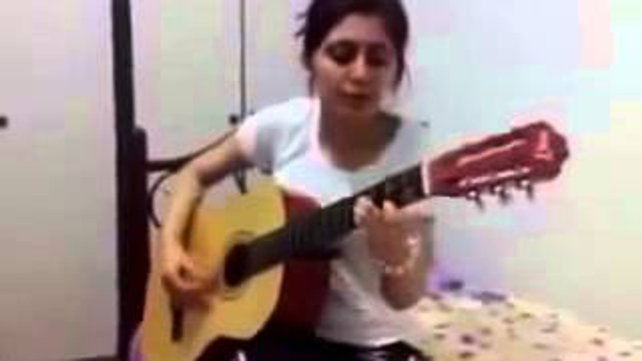 Elimde Değil Aslı Türk