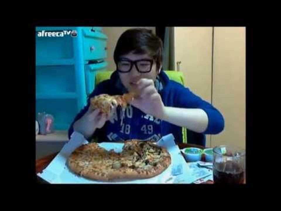양띵TV미소[미소의 도미노피자 갈릭스테이크+치즈피자 먹방!]