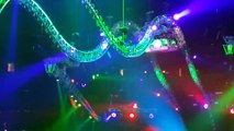 Tommy Lee Drummer stuck on Drum Roller Coaster during Show in Las Vegas!