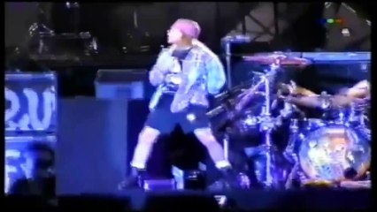 Axl Rose Vocal Change ('88, '91, '92, '93, '01, '06, '09, '11, '12, '14) - Nightrain (Live) (1)