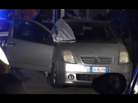 Afragola (NA) - 40enne ucciso a colpi di pistola in un agguato (30.12.15)