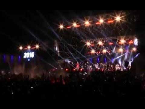 Napoli - Capodanno, la festa in Piazza del Plebiscito (01.01.16)