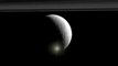 Imagen del día de NASA Anillos de Saturno y lunas Rea, Encélado y Atlas