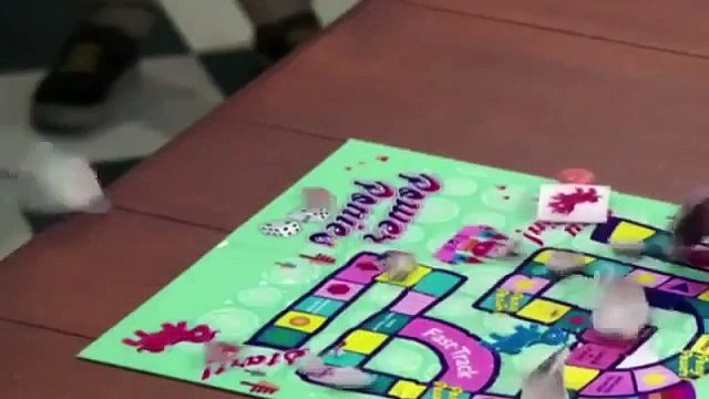 Jessie 4x09 Driving Miss Crazy