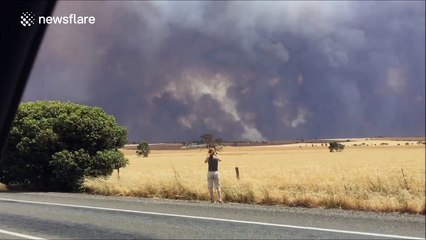 Lucky escape for drivers in the middle of horrific Australia bush fire