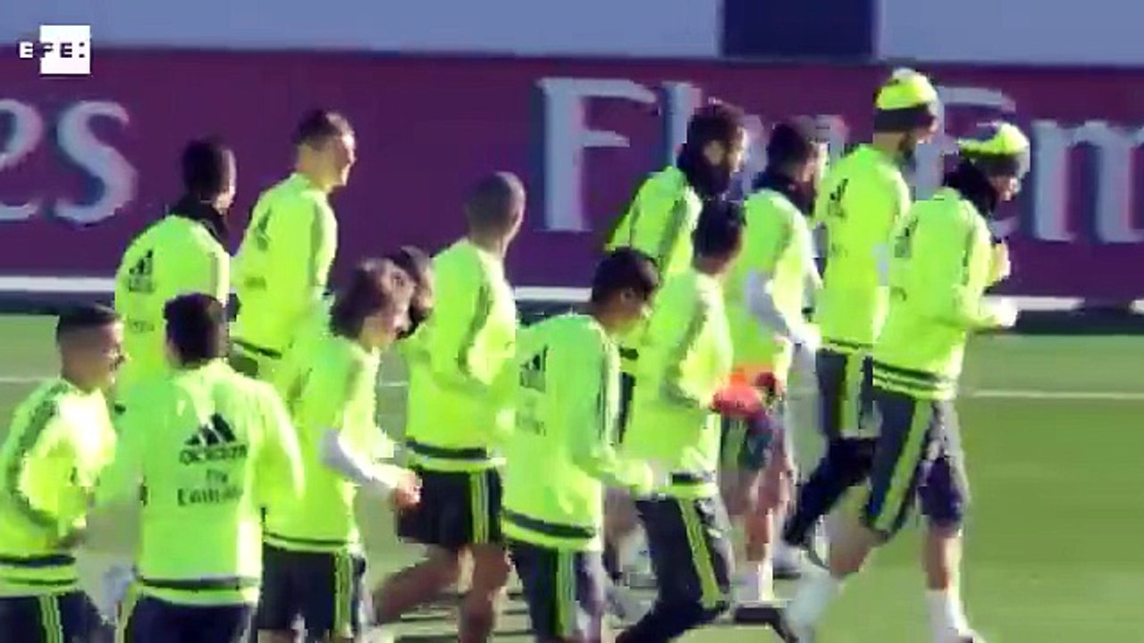 1er entraînement ovationné au Bernabeu pour Coach Zidane le 05/01/2016