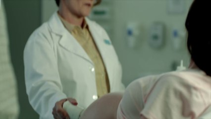 Baby in her Mum Belly tries to catch Doritos during Ultrasounds