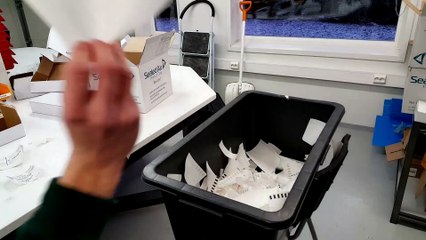 Unable to put plastic in a trash bin due to static electricity!