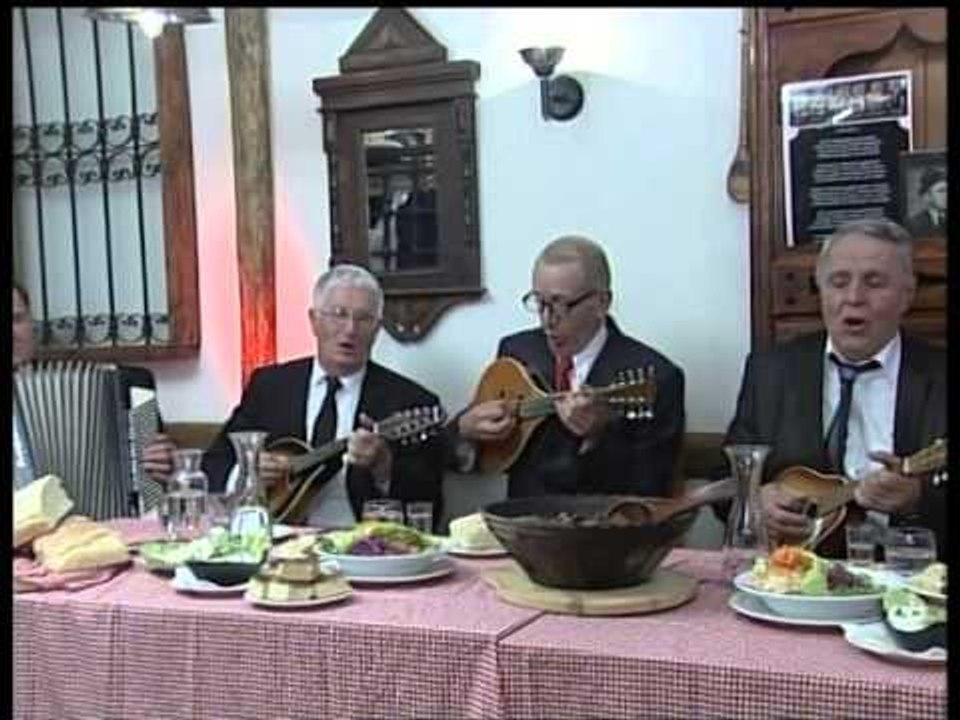 ARSHIKET9 - Programi i Vitit të Ri 2016 Taverna Boem