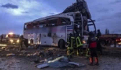 Konya'da yolcu otobüsü devrildi