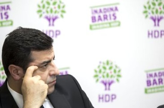 Demirtaş: Başkanlık Tartıştırmak Size Hak da Özerklik Önermek Bize Niye Suç