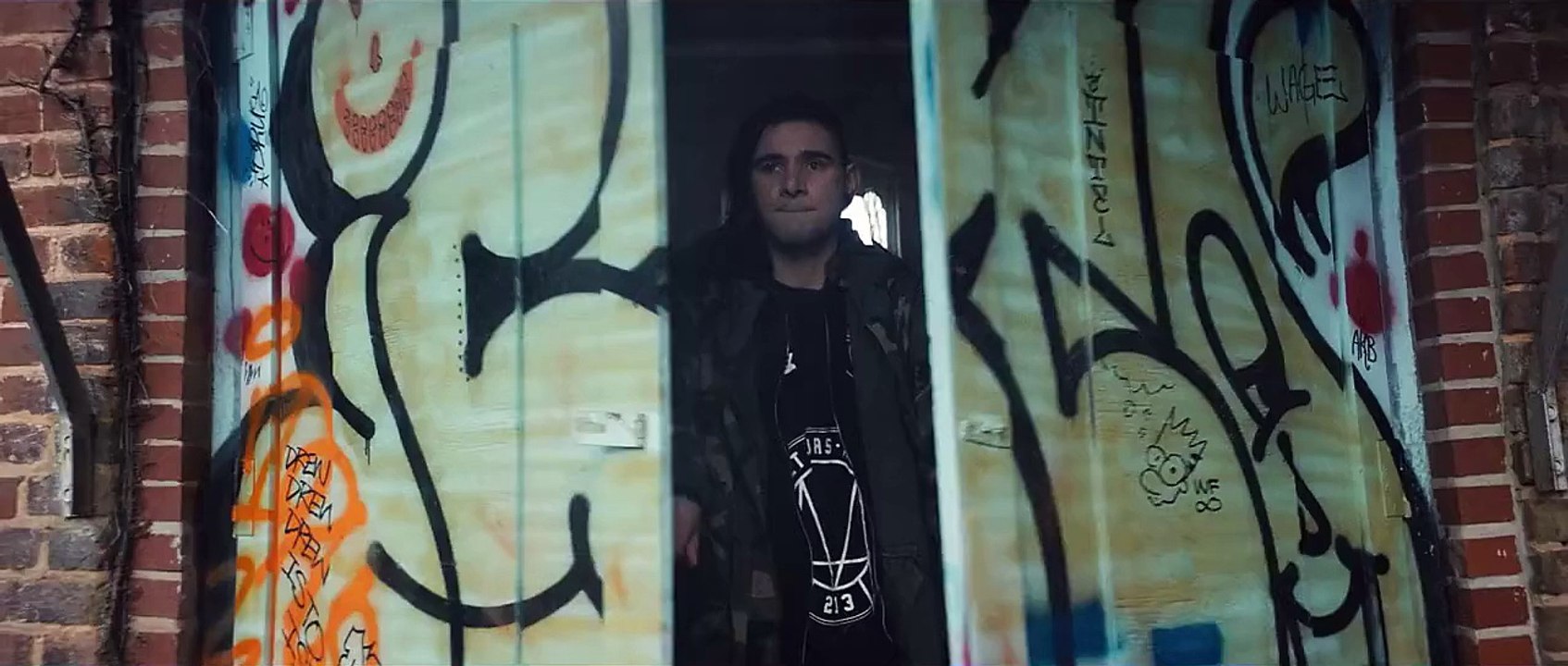 Skrillex - Stranger (Skrillex Remix w_ Tennyson & White Sea)