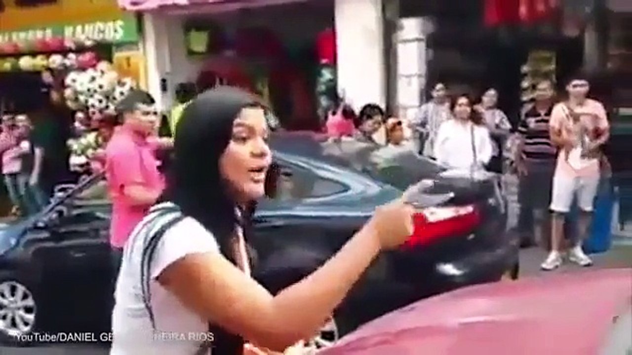 Buzz : Une femme trompée pète un plomb en surprenant son mari et sa maîtresse !