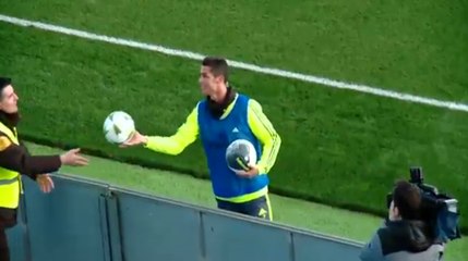 Cristiano Ronaldo el rey mago del Madrid: regaló balones y sonrisas | 2016