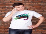 Отличный подарок на день рождения - Футболка мужская с вашим текстом Хамелеон в г. Москва