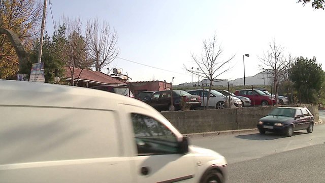 Parkingu, Mazniku: Parkim pa pagesë vetëm për rezidentët - Top Channel Albania - News - Lajme