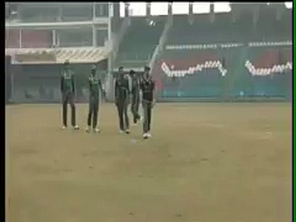 Umar Gul Take Brilliant catch today during Practice