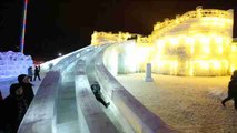 El castillo de hielo más grande del mundo en el festival chino de Harbin