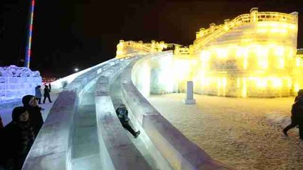 El castillo de hielo más grande del mundo en el festival chino de Harbin