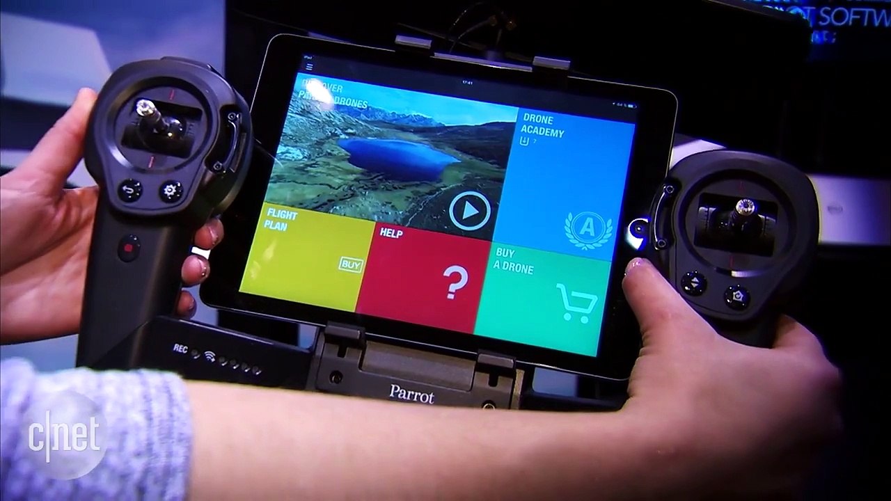 CES 2016 : Parrot Disco, nouveau drone aile volante