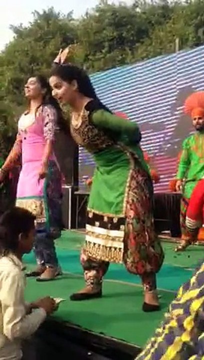 girl dance 1