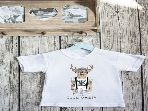 Приличный подарок на день рождения - Футболка детская с вашим текстом Олень в г. Казань