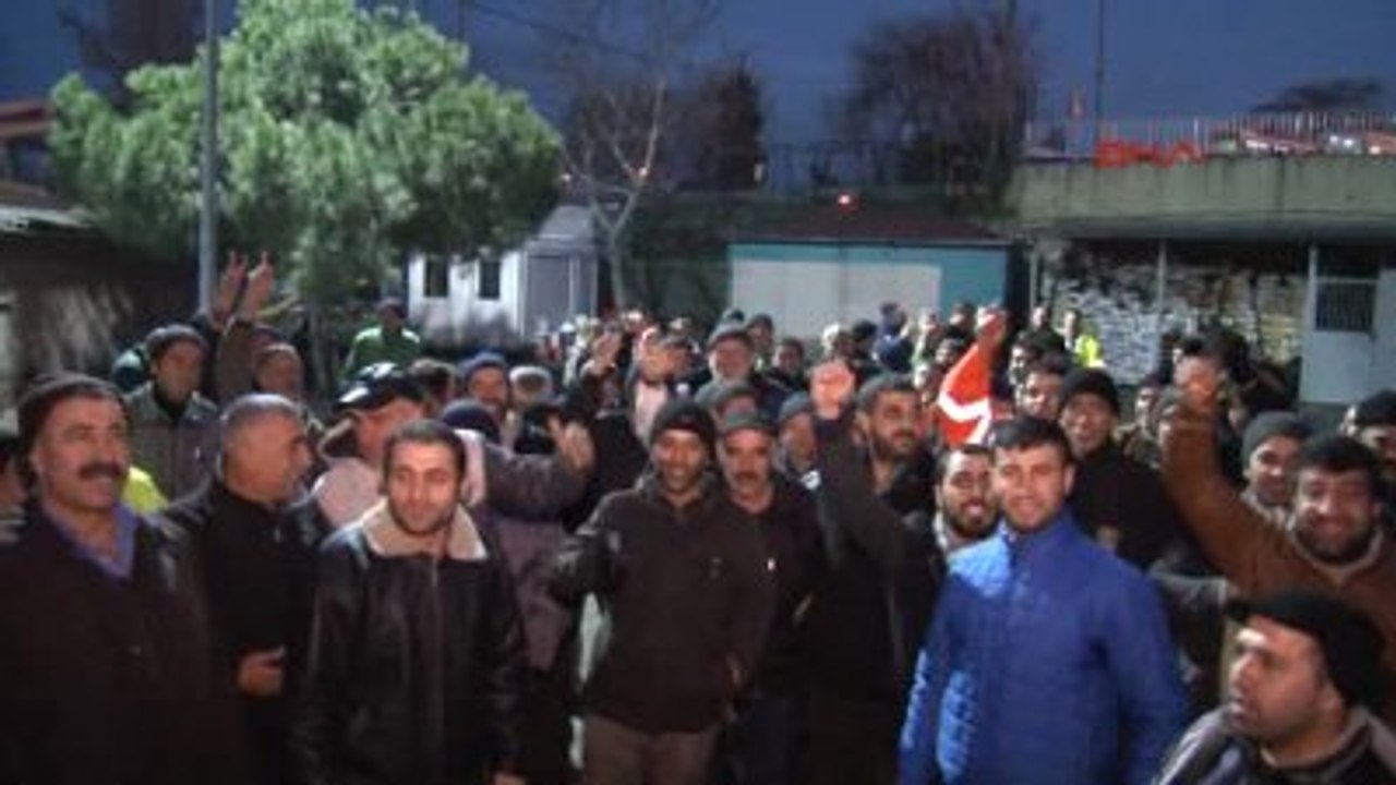 Küçükçekmece'de Taşeron İşçi Eylemi...