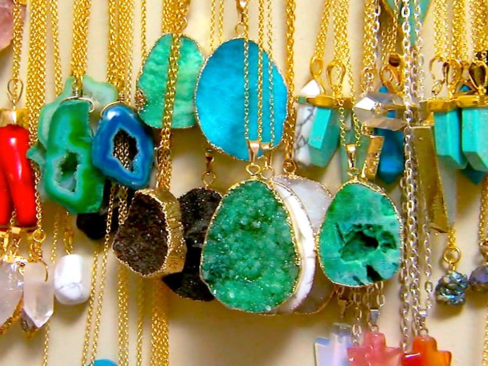 3 Must-Have Handcrafted Accessories for 2016