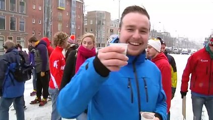 Eerste wedstrijd op natuurijs voor schaatsende studenten - RTV Noord