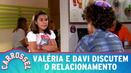 Valéria e Davi discutem o relacionamento