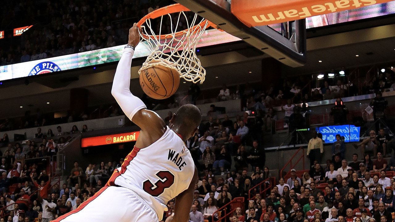 Dwyane Wade Throws Down Halfcourt Alley-Oop