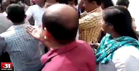 Vigilance department raids IPS officer Amitabh Thakurs house