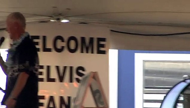 Chris Drummond sings 'Wearin' That Loved On Look' Elvis Week 2010