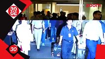 Shah Rukh Khan spotted at Mumbai airport   Bollywood News   #TMT