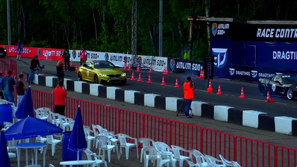 BMW M4 vs Chevrolet Corvette ZR1